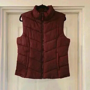 Aeropostale Womens Remixed Down Puffer Vest Jacket Burgundy Red Size Large